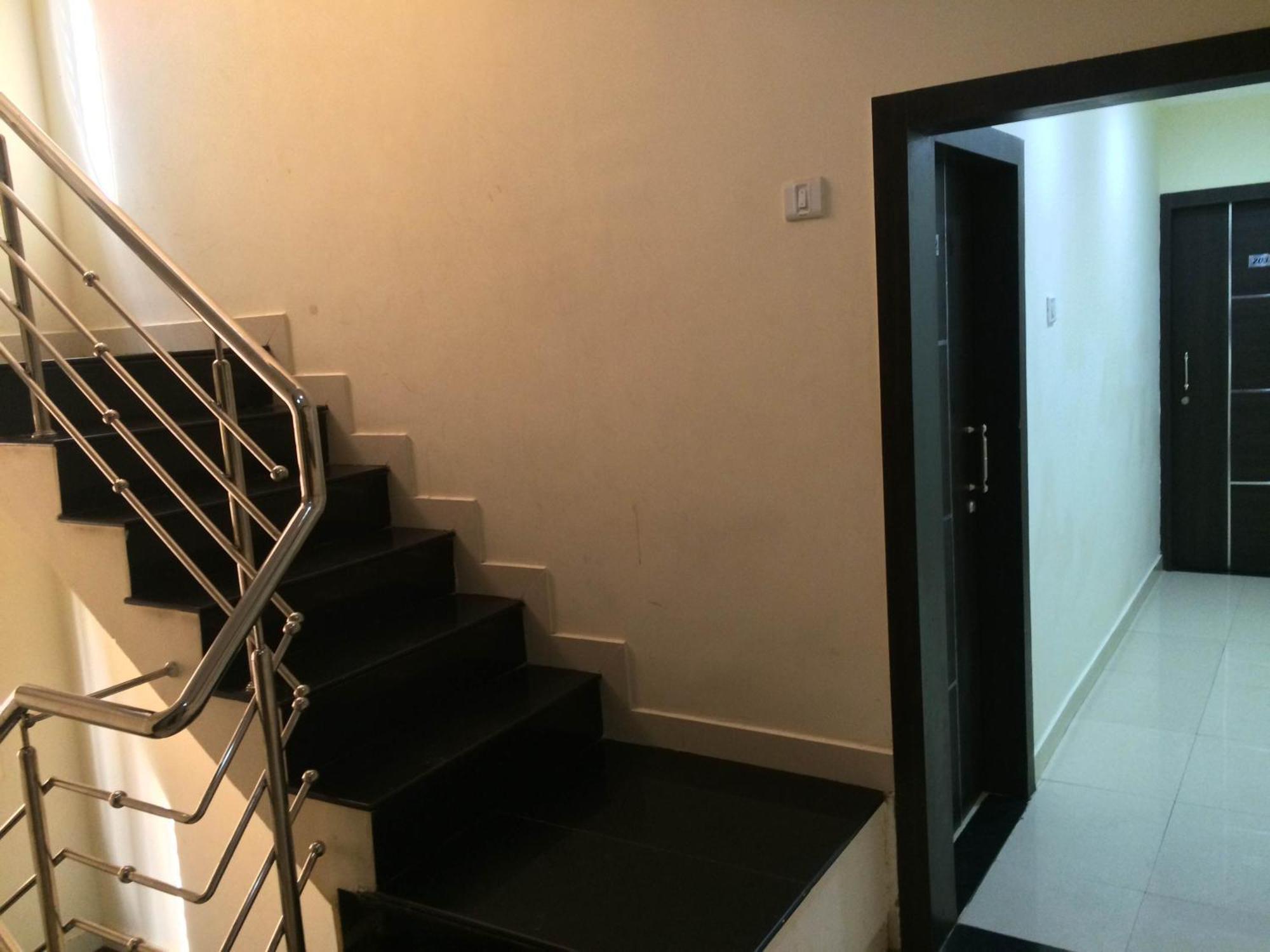 אויאיין Hotel Vrandavan Palace Near Mahakal Temple מראה חיצוני תמונה